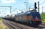 HSL mit 185 600-4 und einem Ganzzug slowakischer Kesselwagen am 12.06.18 Bf. Flughafen Berlin-Schönefeld.