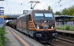 HSL Logistik GmbH mit  187 535  [NVR-Nummer: 91 80 6187 535-0 D-HSL] und Kesselwagenzug (geschmolzenes Schwefel) am 01.08.19 Durchfahrt Bahnhof Berlin-Hohenschönhausen.