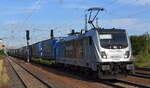 HSL Logistik GmbH, Hamburg [D]mit der Railpool Lok  187 313-2  [NVR-Nummer: 91 80 6187 313-2 D-Rpool] und KLV-Zug am 08.10.24 Höhe Bahnhof Schönefeld b. Berlin.