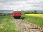 DT 511 (Wismarer Schienenbus) der Ilmebahn GmbH am 12.05.2012 bei der Abschiedsfahrt des Vereins Einbecker Eisenbahnfreunde zum Strecken-Endpunkt Juliusmhle (die letzten 3 km der Strecke werden kurz