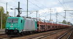 ITL - Eisenbahngesellschaft mbH, Dresden [D] mit  185 633-5  [NVR-Nummer: 91 80 6185 633-5 D-ITL] und PKW-Transportzug am 26.09.19 Bahnhof Flughafen Berlin Schönefeld.