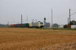 28.07.2007 ES 64F-901 mit einem Containerzug Richtung Dresden unterwegs, hier am Block Balitz.