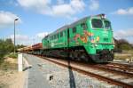 Ganzzug(mit dem Baustoff Lamprophyr)in Ebersbach(Sachs.)bei Abfahrt Richtung Dresden mit Zuglok Blue Tiger von ITL,Lok 120 002 von ITL hier als Schlulok schiebt nach.27.09.2008,14.52 Uhr.