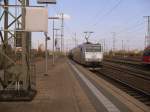 ITL 185 548 mit einem Kesselzug am 02.04.2011 in Stendal.