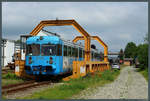 VT 408 der Kreisbahn Mansfelder Land auf der Schiebebühne der MaLoWa in Klostermansfeld.