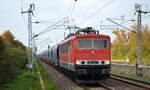 Leipziger Dampf KulTour Alexander Schröter, Leipzig mit  155 124-1  [NVR-Nummer: 91 80 6155 124-1 D-LDK] und Getreidezug am 13.10.22 Durchfahrt Bahnhof Berlin Hohenschönhausen.