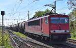 Leipziger Dampf KulTour GbR, Leipzig mit ihrer  155 191-0  (NVR:  91 80 6155 191-0 D-LDK ) und einem Kesselwagenzug am 03.05.23 Vorbeifahrt Bahnhof Magdeburg Neustadt.