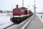 LEG 202 484 und 202 327 mit Kesselwagenzug am 19.02.2010 im Bahnhof Angermnde