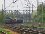 LEG 254 052-4 mit einem Fotogterzug von Halle (S) nach Camburg, bei der Einfahrt in Naumburg (S) Hbf; 02.05.2010