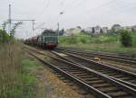 DR 254 052-4 der LEG mit einem Fotogterzug von Halle (S) nach Camburg, bei der Einfahrt in Naumburg (S) Hbf; 02.05.2010