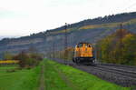 Diese Diesellok der Baureihe 214 von Leonhard Weiß fährt als LZ in Richtung Würzburg. Grüße noch an den TF!
Thüngersheim am 01.11.2022