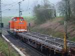 Locon 212 schiebt einen Bauzug von Aachen West vor den Gemmenicher Tunnel.