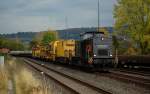 Locon 217 mit einem Umbauzug am 12.10.2009 bei der Einfahrt in Stadtoldendorf