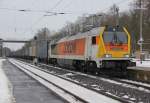 264 005-5 alias  Locon 401) mit Containerzug in Fahrtrichtung Norden.