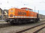 Diesellok der BR V 100 Locon 216 wartet im Bahnhof von Blankenburg (Harz) auf neue Aufgaben im Gterverkehr am 20.04.2013