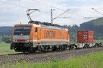 Locon E189 821 01.07.2016  10:05 nördlich von Salzderhelden am BÜ75,1 in Richtung Göttingen