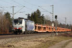 Lokomotion 193 772 mit leeren Autotransportwagen bei Eglharting, 06.02.2024