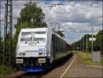 185 663 der Lokomotion mit dem DLr 95050 (EMST -> TS) bei der Durchfahrt von Rhndorf 28.7.2009