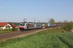 186 285 und 186 102 mit einem KLV Zug am 01.05.2012 bei Ostermnchen.