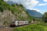 186 284 + 186 28x mit einem Gterzug am 15.06.2011 unterwegs bei Jenbach.