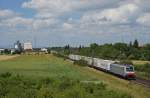 186 286 (Lokomotion) mit dem umgeleiteten Ekol-Blockzug DGS 41852 Triest-Campo Marzio - Worms Gbf bei Riedstadt-Wolfskehlen.