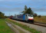 186 106 + 186 288 mit dem Winner-KLV am 13.10.2012 unterwegs bei Ostermnchen.