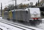 Die 189 902 und 186 251 kullern durch Mnchen Heimeranplatz am 28.10.2012