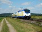 Die 146-17 fhrt am 12.8.07 mit dem ME 80849 durch Burgstemmen 