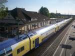 Metronom aus Bremen zur Weiterfahrt nach Hamburg Hbf, habe ich dieses Mal in der Vogelperspektive fotografiert in Buchholz(Nordheide) am 10.05.08!