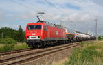 156 002 der MEG schleppte am 20.06.19 einen Kesselwagenzug durch Greppin Richtung Bitterfeld.