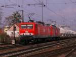 601 und 602 ex 143er fhrt mit ihren Zementzug am 16.04.2010 durch Regensburg.