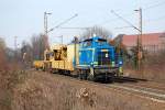 V 665 (MWB) mit Bauzug am 21.03.2009 durch Limmer -> Linden (Gru an den Tf!)