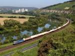 Die 1116 911 am 20.08.2011 mit einem Gaskesselwagenzug unterwegs bei Himmelstadt.