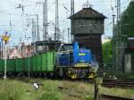 eine G1700 der MWB mit leerem Holzzug  bei der Ausfahrt Bf Stralsund am 26.05.06