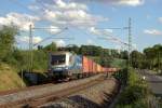 Containerzug aus Wiesau nach Hamburg mit 182 911 der MWB.