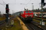 Manuel Zimmermann 218 451-3 am 09.12.23 als Nikolaus Express in Wiesbaden Hbf 