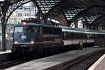 TRI 110 469-4 mit einem NXG Ersatzzug in Köln Hbf.