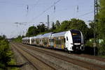 462 015 (links im Hintergrund), 016 und 017 bei Düsseldorf-Angermund, 13.5.19.