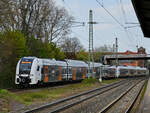 Das Elektrotriebzugduo 462 049 & 462 085 war Ende April 2021 als RE4 nach Dortmund Hbf unterwegs und ist hier auf dem Ferngleis in Wuppertal-Unterbarmen zu sehen.