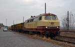 218 105 hat sich am 27.01.18 in Muldenstein an den Speno-Schleifzug RR24MC7 gesetzt.