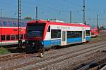 Am Morgen des 02.08.2013 stand der PEG VT650.05 (650 566-2) nicht in gewohnter Umgebung neben den Bahnhof von Offenburg abgestellt.