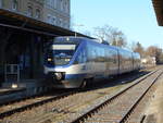 Auf der Fahrt nach Hause legte ich,am 23.Februar 2019,am Bahnhof in Templin eine kleine Pause ein und konnte so den NEB VT 735 nach Berlin Lichtenberg dort fotografieren. 