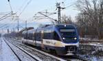 NEB mit der RB 12 nach Berlin Ostkreuz mit  VT 736  (NVR:  95 80 0643 412-9 D-NEBB ) bei der Einfahrt Bahnhof Berlin-Hohenschönhausen am 30.11.23