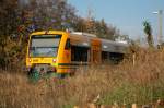 ODEG 650.88 steht in Hagenow am Bahnsteig 1 zur Abfahrt nach Neustrelitz bereit.