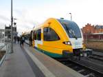 Probebetrieb fr die ODEG am 05.12.2011 auf der Strecke Brandenburg HBF Rathenow hier eingefahrender GTW 2/6 646 043 im Bahnhof von Rathenow