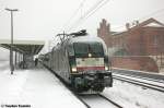 ES 64 U2 - 029 (182 529-8) MRCE Dispolok GmbH fr ODEG - Ostdeutsche Eisenbahn GmbH mit dem RE4 (RE 37313) von Rathenow nach Ludwigsfelde in Rathenow.