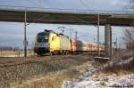 ES 64 U2 - 010 (182 510-8) MRCE Dispolok GmbH fr ODEG - Ostdeutsche Eisenbahn GmbH mit dem RE4 (RE 37312) von Ludwigsfelde nach Rathenow bei Nennhausen.