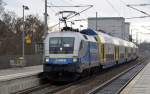 182 912 erreicht mit dem Metronompark und 1216 901 am anderen Ende am 12.01.13 Lichterfelde Ost.