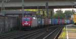 186 133-5 der OHE steht am 18.04.09 mit einem Containerzug aus Hamburg-Waltershof in Hamburg-Harburg auf den Ostgleisen und wartet auf die Weiterfahrt Richtung Maschen Rbf.