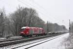 Die Osthannoversche Eisenbahn OHE befrdert zur Zeit Rohstahl vom Httenwerk 
in Georgsmarienhtte ber Hasbergen und von dort weiter ber die Rollbahn
zum Niederrhein. Die Zge fahren nach Bedarf und hufig nachts. Am 14.01.2013 
fuhr Lokomotive Euroranner OHE 2070.080 noch mit Wintermtze aus GMHtte in
den Bahnhof Natrup Hagen ein. 